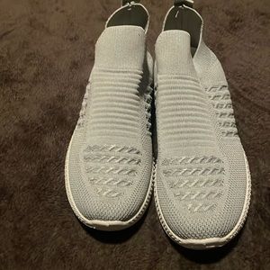 Grey weave pull on shoe.